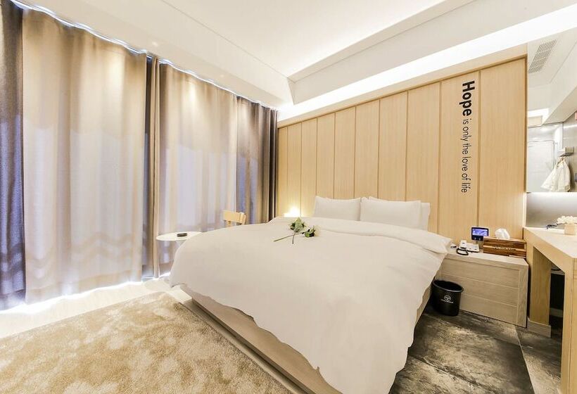 غرفة ديلوكس, Yeogiuhtte Seodaegu