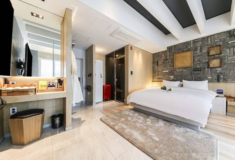 جناح, Yeogiuhtte Seodaegu