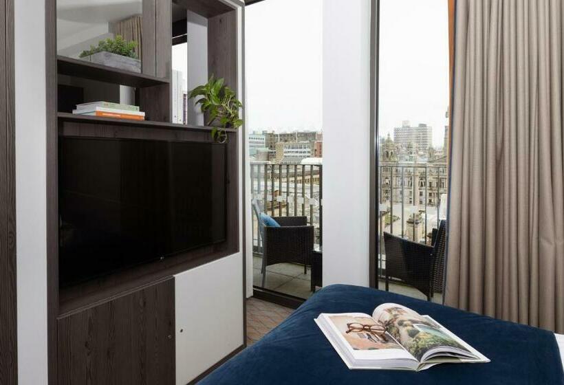 סטודיו סטנדרט עם מרפסת, Native Glasgow