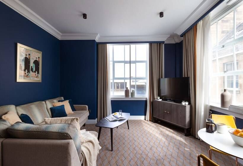 דירת חדר פרמיום, Native Glasgow