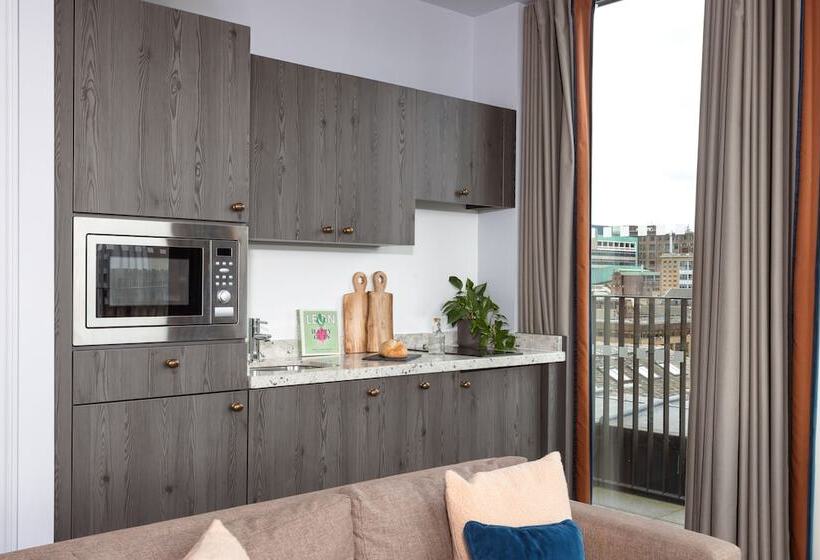 דירת חדר דלוקס, Native Glasgow