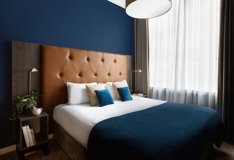 סטודיו דלוקס, Native Glasgow