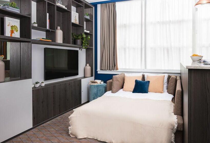 סטודיו דלוקס, Native Glasgow