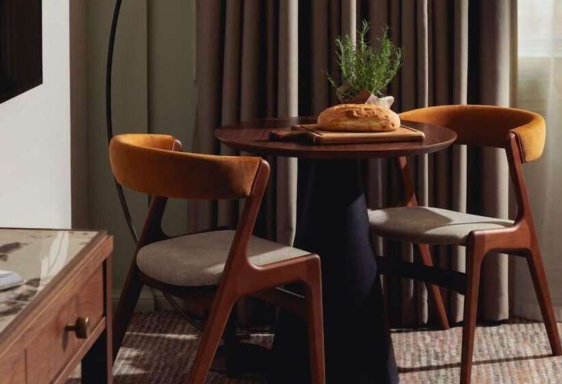 סטודיו דלוקס, Native Glasgow