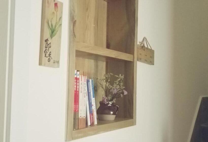 غرفة قياسية, Bloom Time Guest House