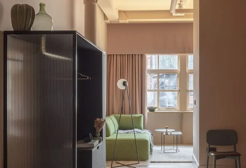 1 Bedroom Duplex Apartment