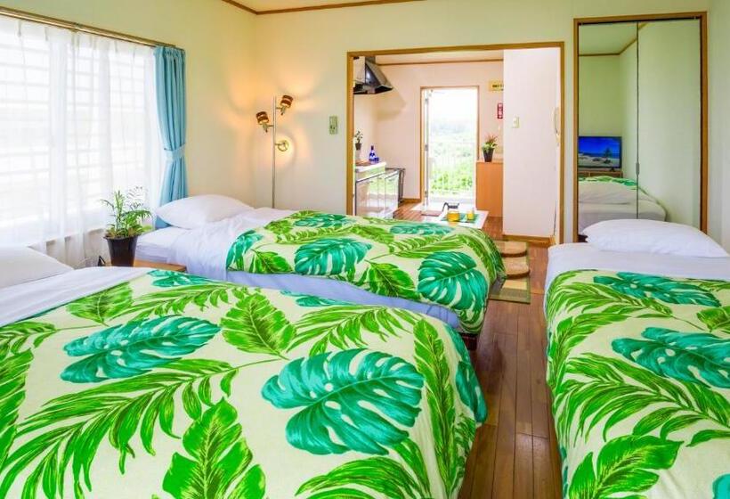 Triple Room Sea View, Sunset Zanpa