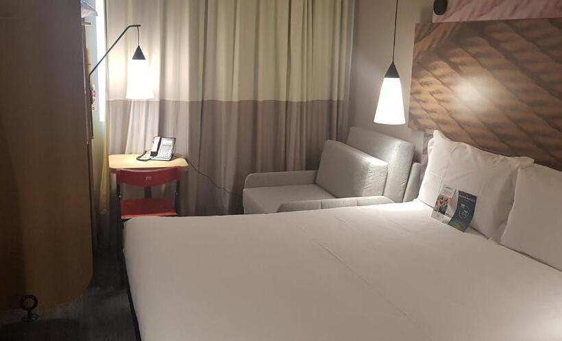 标准间, Ibis Carlos Barbosa