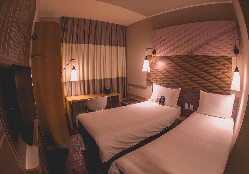 标准间, Ibis Carlos Barbosa