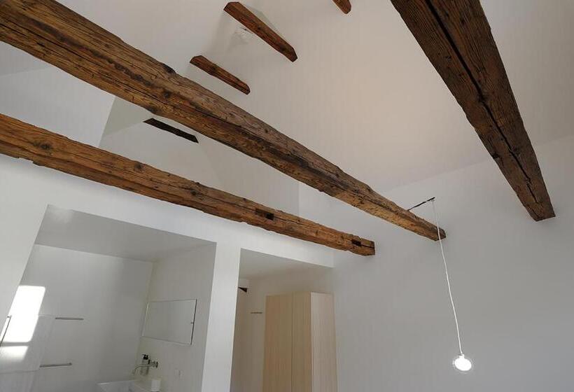 غرفة قياسية, Bar10zimmer