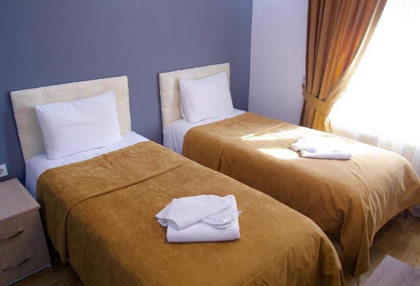 غرفة قياسية, Figen