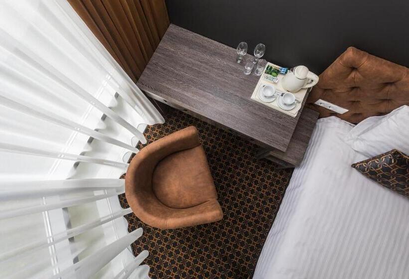 سوییت اجرایی, Resort Hotel Elija