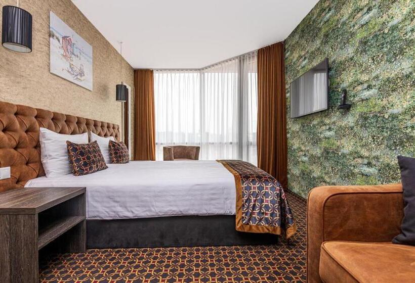 سوییت اجرایی, Resort Hotel Elija