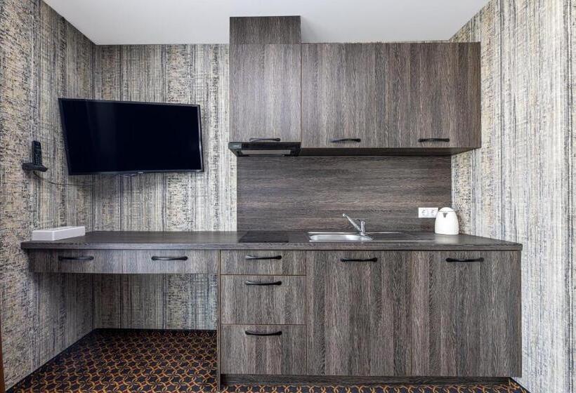 اتاق لوکس, Resort Hotel Elija