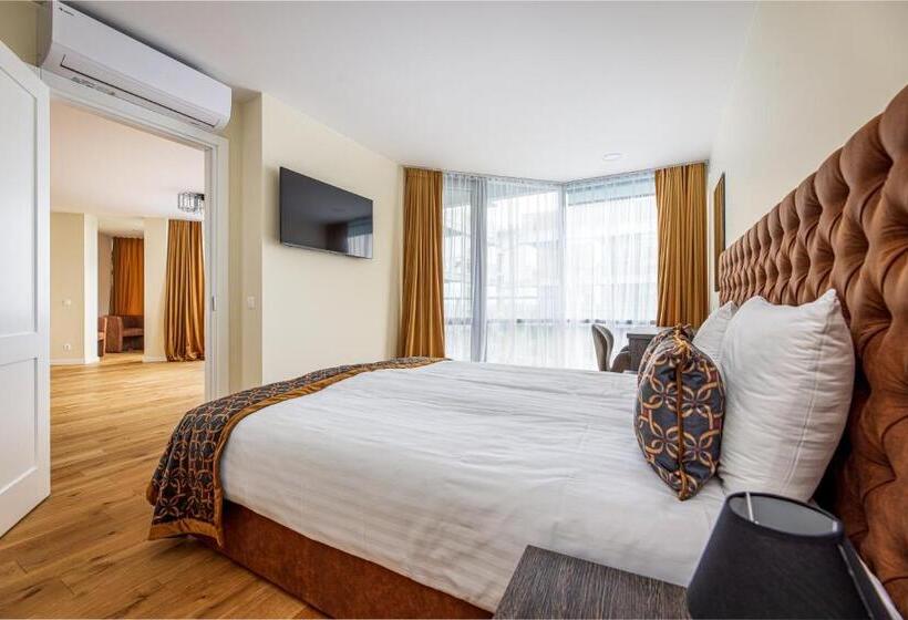 استودیوی استاندارد, Resort Hotel Elija