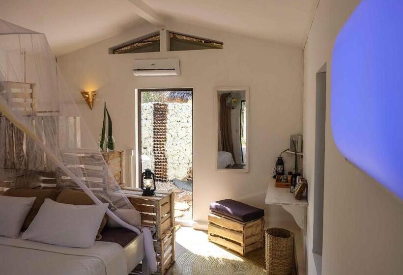 Standard bungalow with terrace, B4 Beach Club