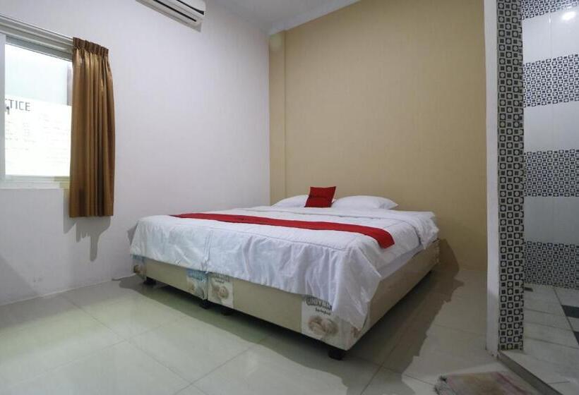 Номер Стандарт, Reddoorz @ Jalan Krakatau Medan