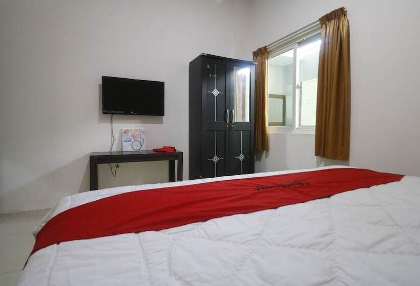 Номер Стандарт, Reddoorz @ Jalan Krakatau Medan