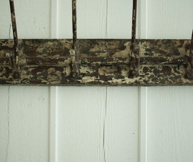 Номер Deluxe, Becketts