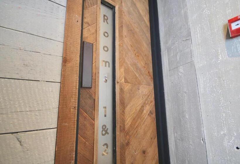 Номер Стандарт, Becketts