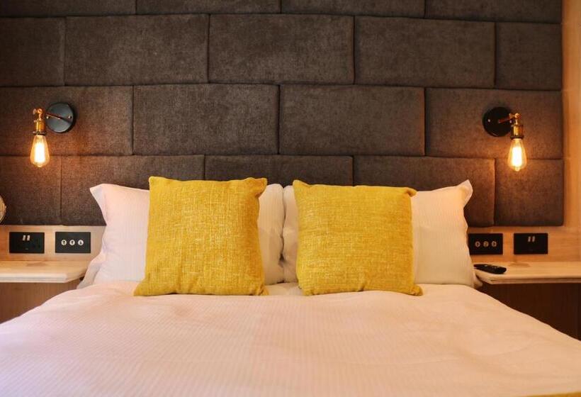 Номер Стандарт, Becketts