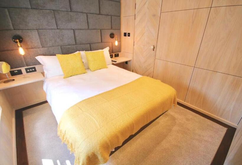 Номер Стандарт, Becketts