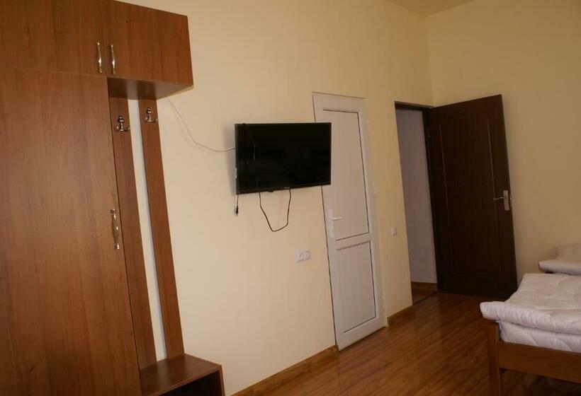 Номер Стандарт Трехместный, Karin S B&b