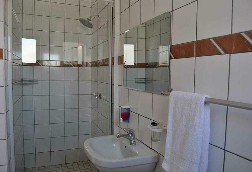 اتاق استاندارد, Timo's Guesthouse Accommodation