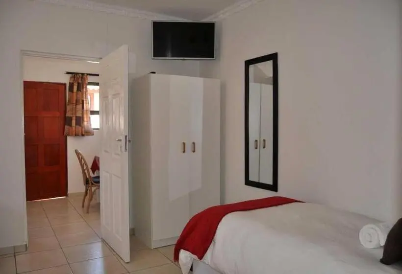 اتاق استاندارد سه نفره, Timo's Guesthouse Accommodation