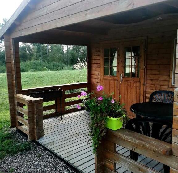 خانه 1 خوابه, Viesu Nams “bauļi”