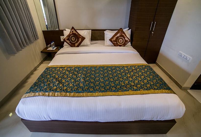 غرفة ديلوكس, Rnb Select Saanvi