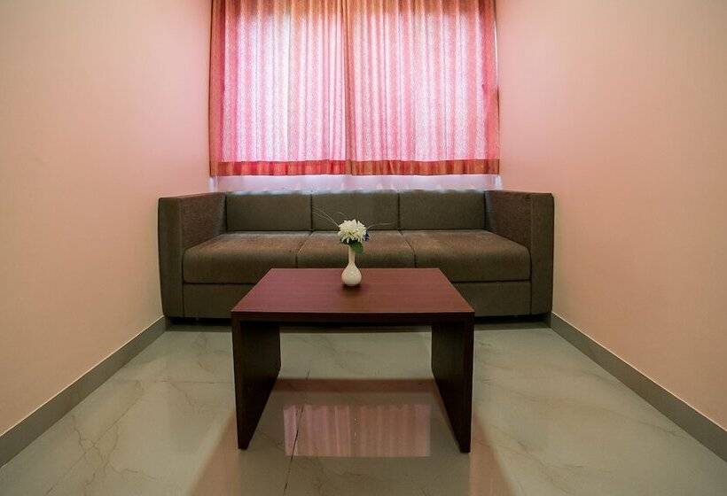 غرفة بريميوم, Rnb Select Saanvi