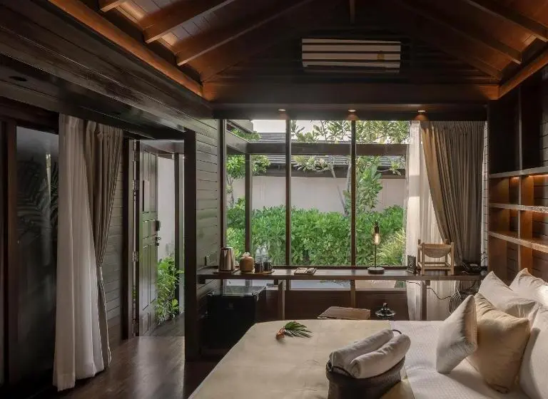 プールの見えるデラックスルーム, The Spa Resorts Lamai Beach