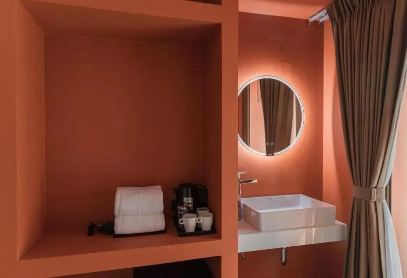 デラックスルーム, Blu Monkey Hub And Hotel Bangsaen
