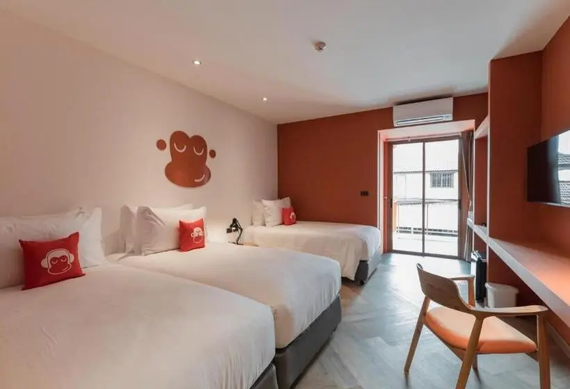 デラックストリプルルーム, Blu Monkey Hub And Hotel Bangsaen