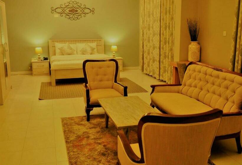 سوییت اجرایی, Ivory Castle Limited