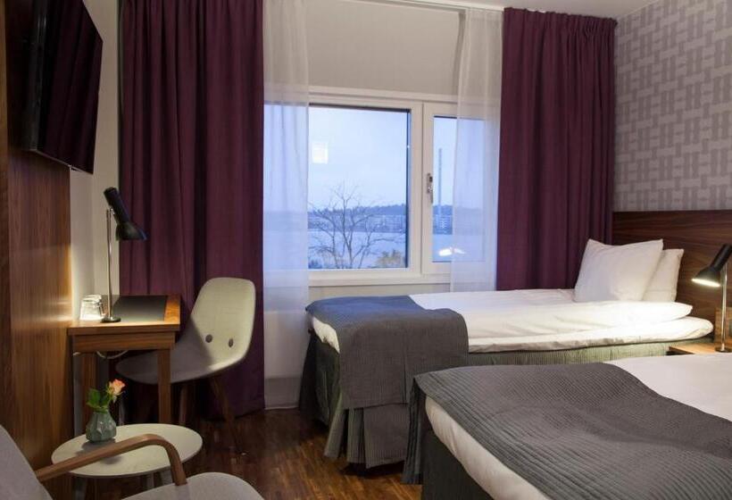 غرفة قياسية, Rönneberga Konferens