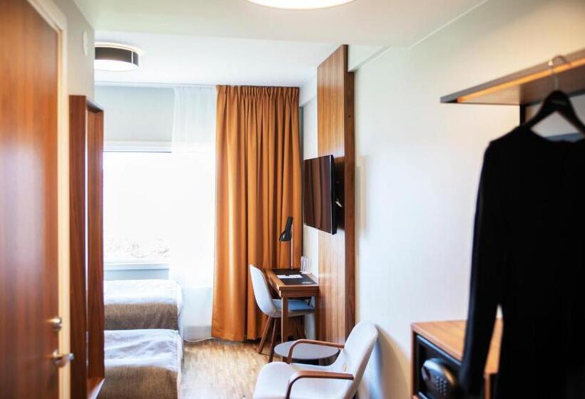 غرفة قياسية, Rönneberga Konferens