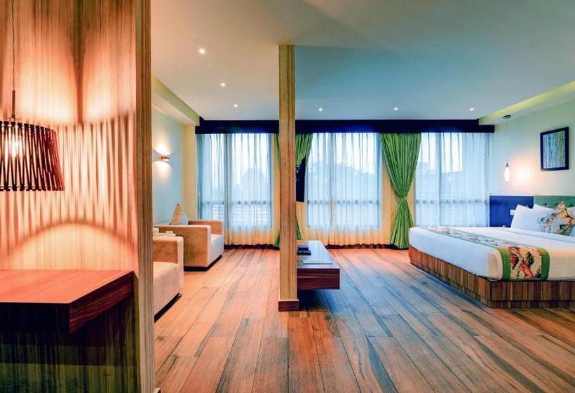 Номер Стандарт, Udaan Clover Hotel Banquet & Spa