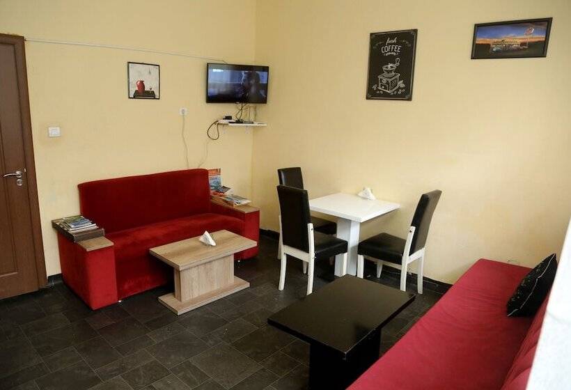 اتاق استاندارد, Moon Hostel