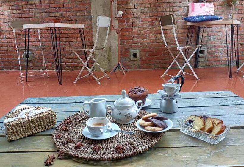 Номер Стандарт, Sweet Emily B&b