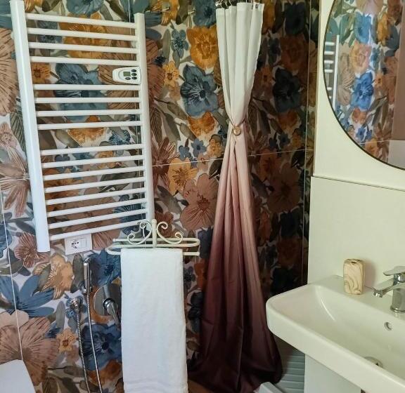 חדר סטנדרט לארבעה, Sweet Emily B&b