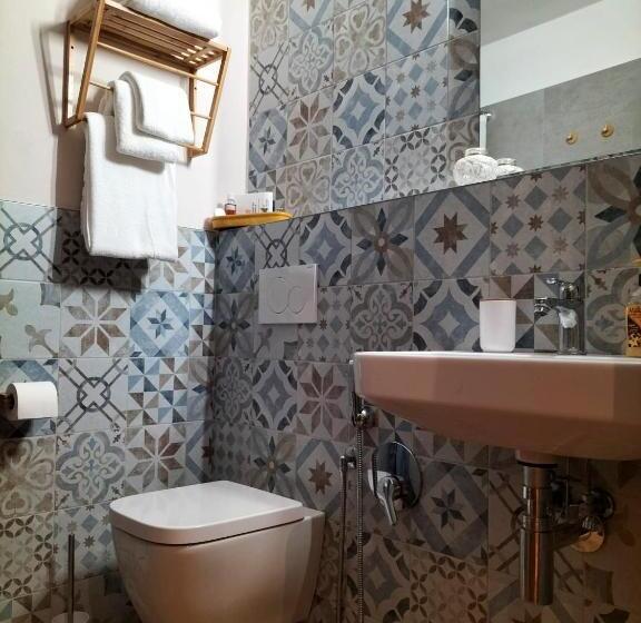 Standard room with outdoor bath, Sweet Emily B&b