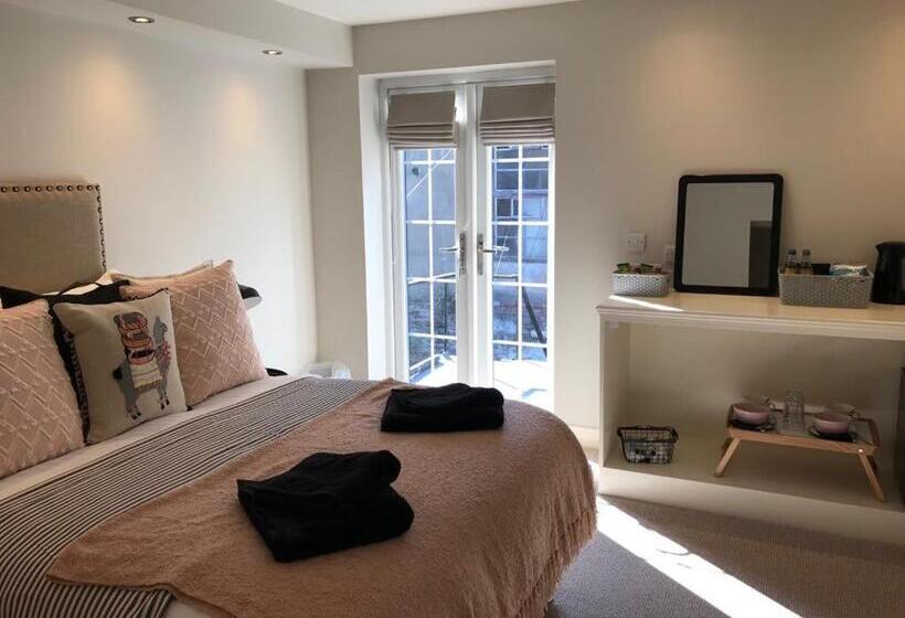 Quarto Deluxe, Number 26