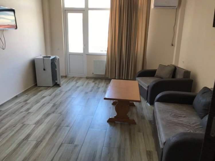 سوئیت با بالکن, David Palace Hotel Ureki