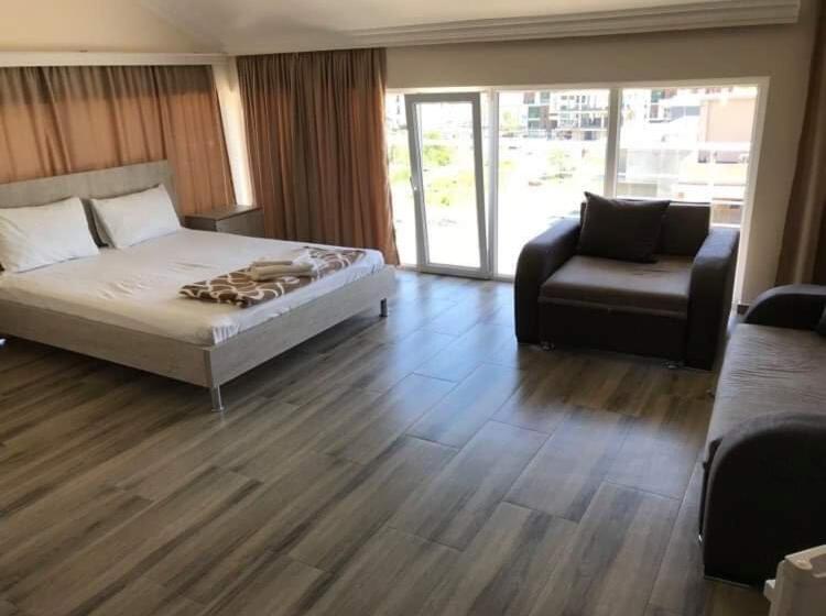 اتاق سوپریور چهار تخته, David Palace Hotel Ureki