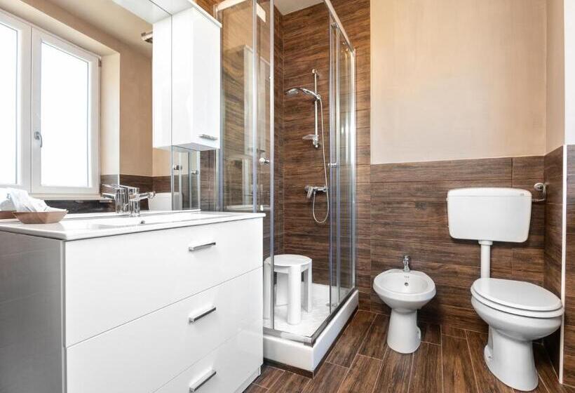 اتاق استاندارد سه نفره, Giulietta