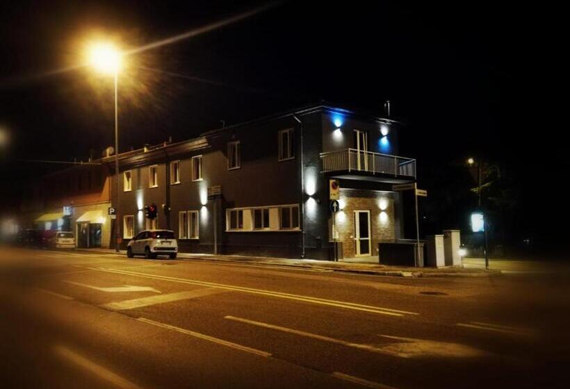 اتاق استاندارد سه نفره, Giulietta