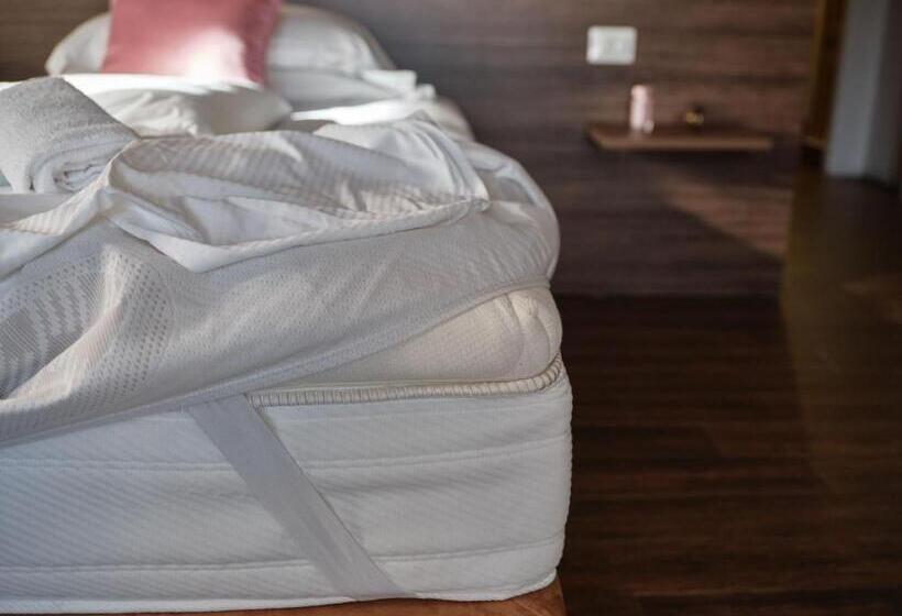 اتاق عادی, Giulietta