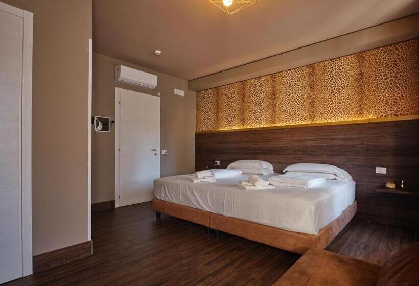 اتاق استاندارد سه نفره, Giulietta